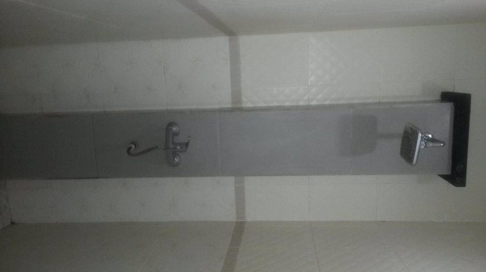 فندق وارينجين هوم ستاي كوتا المظهر الخارجي الصورة