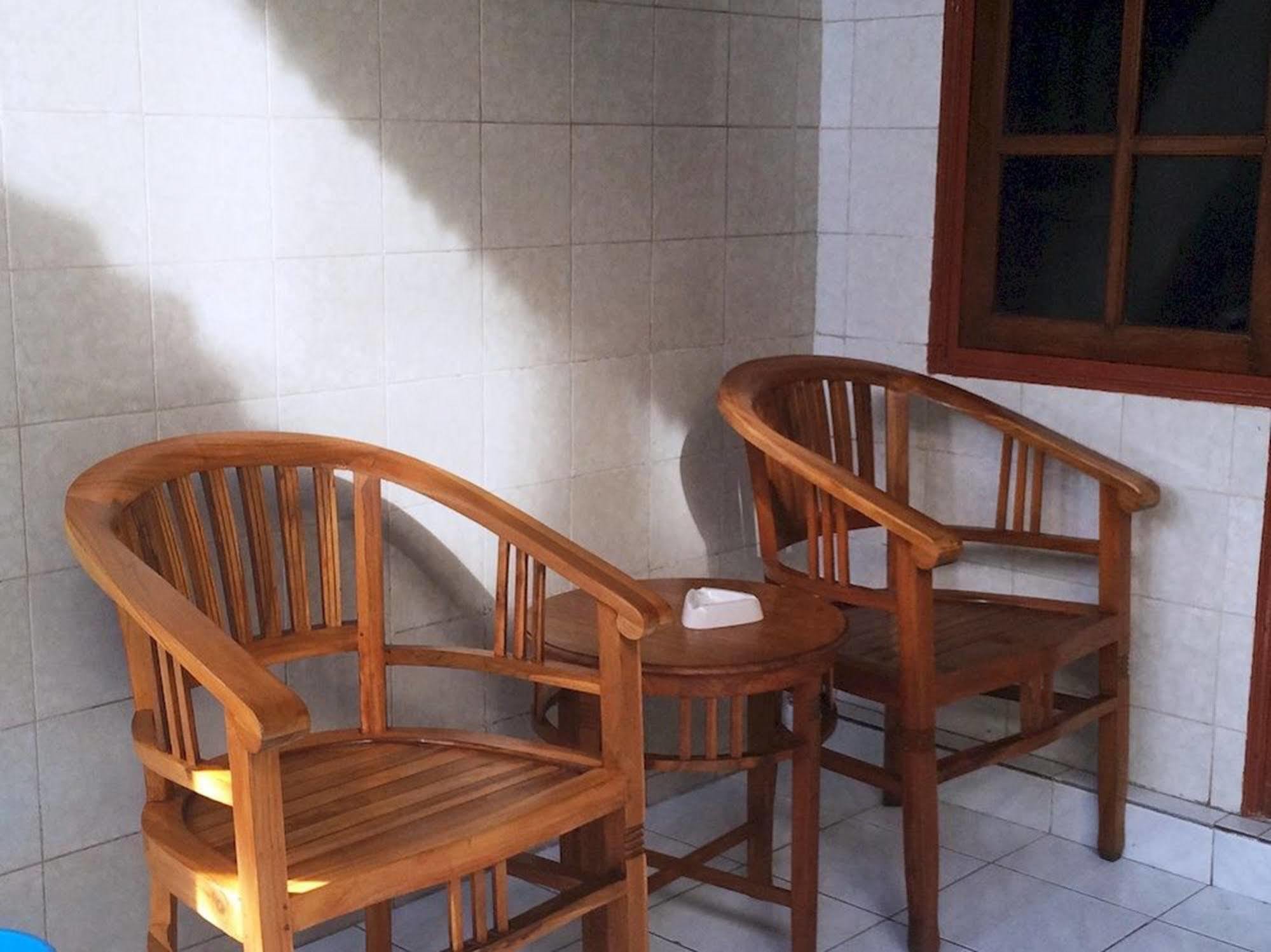 فندق وارينجين هوم ستاي كوتا المظهر الخارجي الصورة